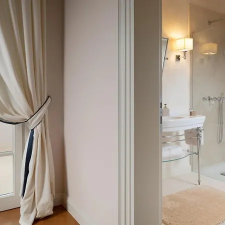 Luxury Giulia With A Pool Villa *