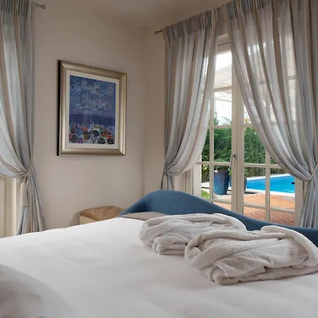 Villa Luxury Giulia With A Pool *